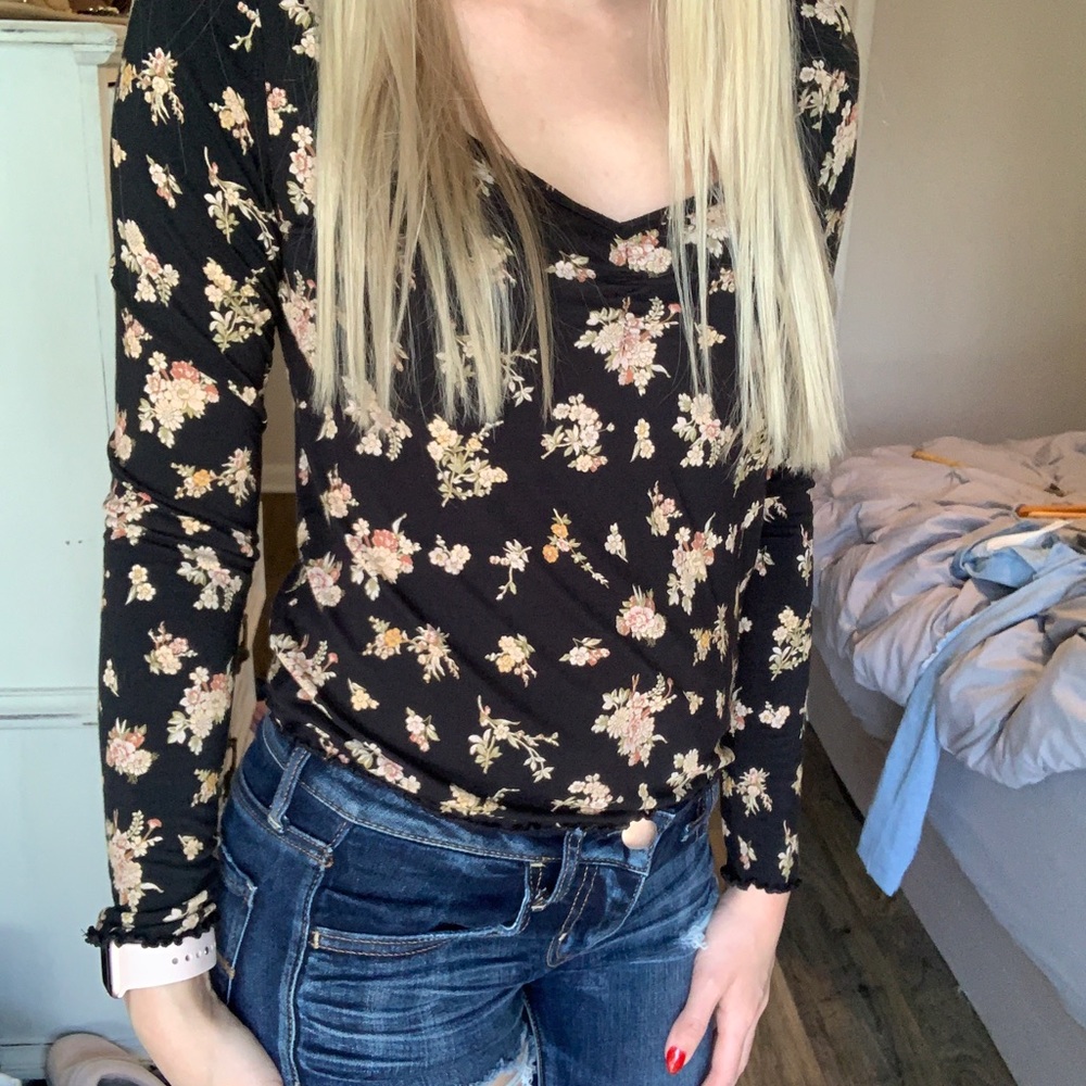 American Eagle Soft and Sexy Long Sleeve Shirt